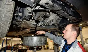 Ile litrów oleju do silnika? Uniknij kosztownych błędów przy wymianie