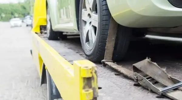Jak bezpiecznie holować Opel Zafira B - kluczowe zasady i porady