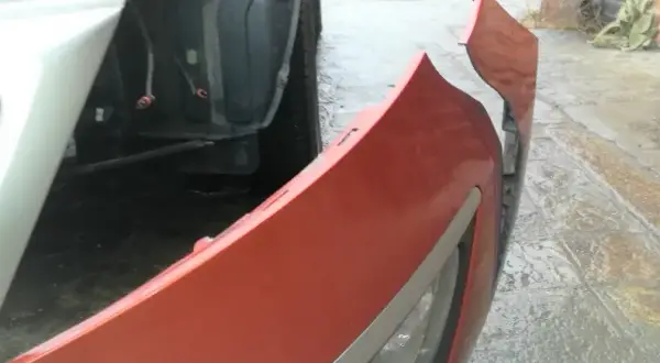 Najlepsza szpachla do zderzaka – uniknij problemów z naprawą plastiku