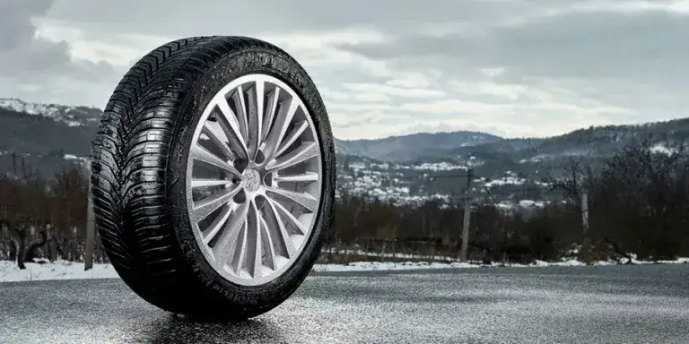 Zdjęcie Jakie opony wielosezonowe do SUV wybrać, by uniknąć problemów?