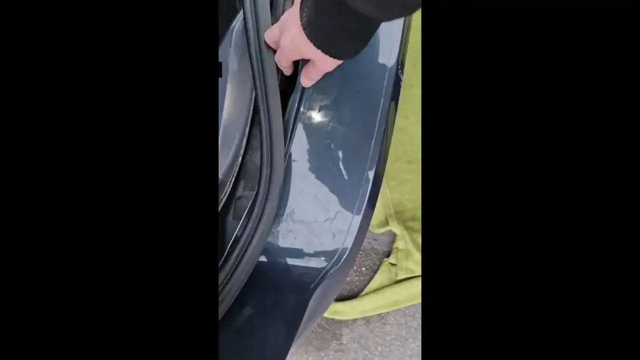 Zdjęcie Jak zdjąć tylny zderzak Skoda Fabia 2 - uniknij typowych błędów