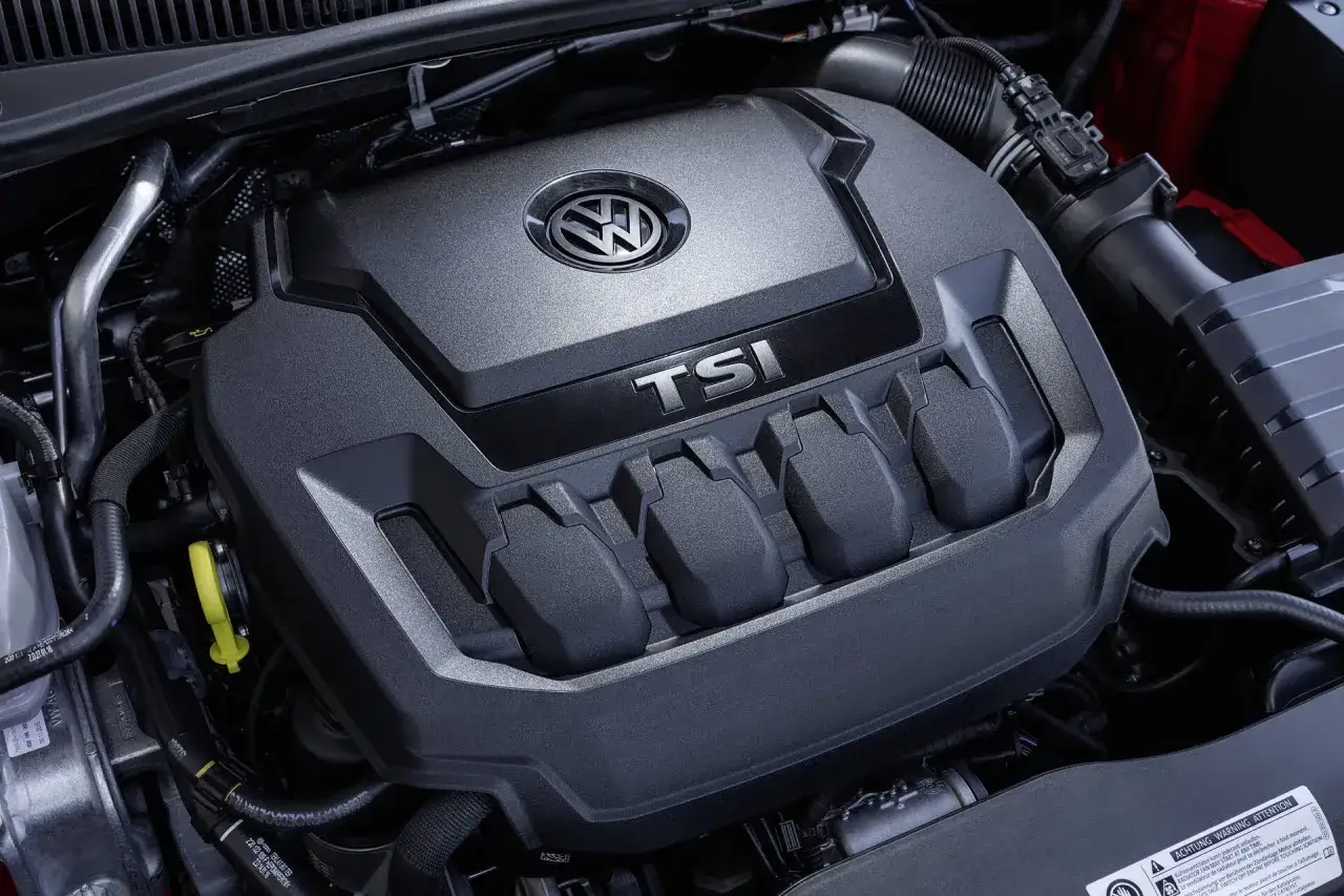 Silnik TSI Volkswagena, znany z dobrej dynamiki i oszczędności.