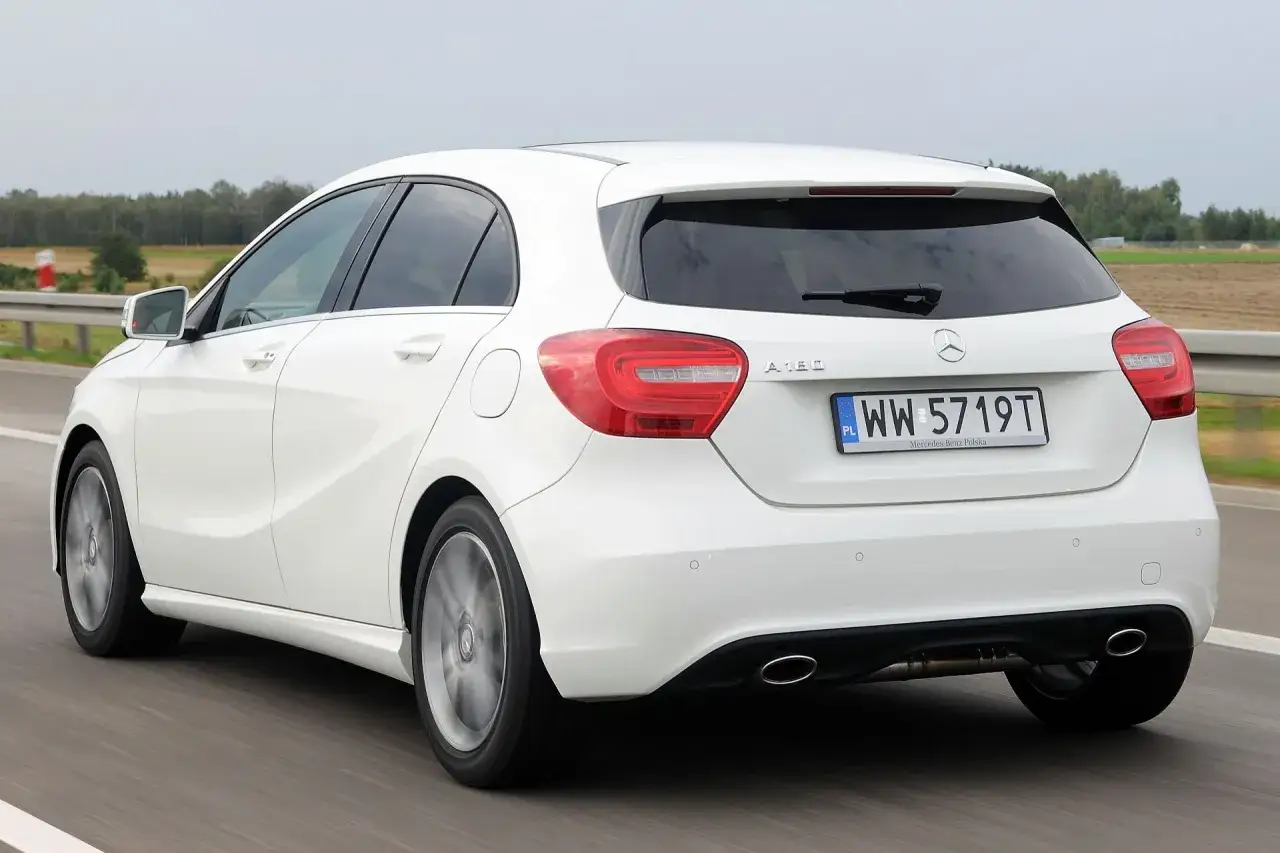 Zdjęcie Mercedes A Klasa jaki silnik benzynowy - wybierz najlepszą opcję dla siebie