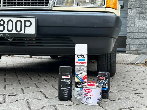 Jak odnowić wyblakłe plastiki zderzaka czernidłem do opon? Na zdjęciu produkty do pielęgnacji auta: Autoland, Sonax, Owatrol, Turtle Wax.